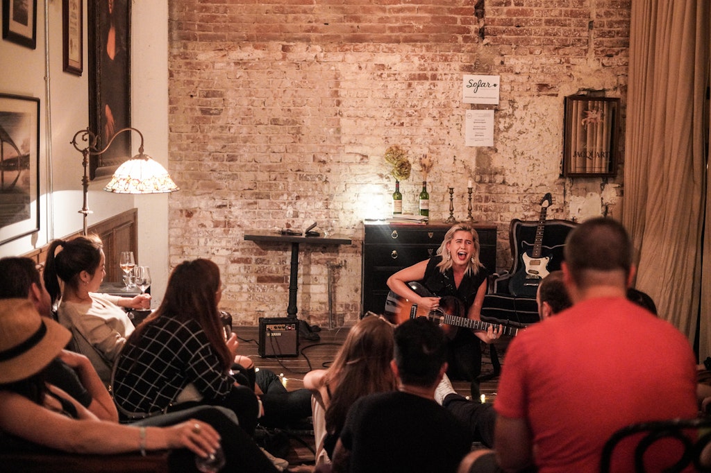 Garçons de Café, LA